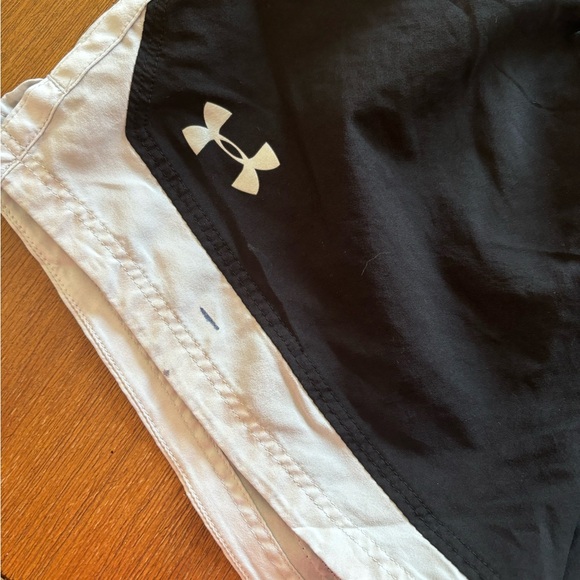 Short Under armour large - Picture 2 of 3